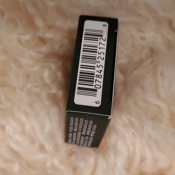 Mini Laguna Bronzing Powder Color: Laguna - Picture 3 of 7